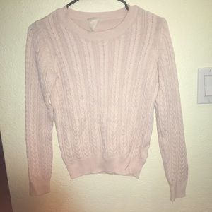 Light pink knitted sweater
